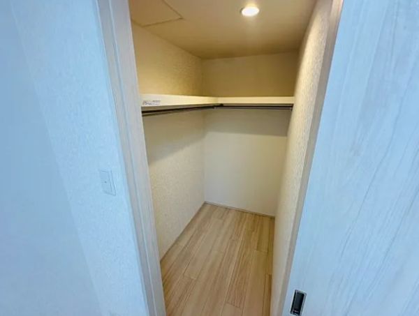 プレジオ松屋町12階1LDK 収納の画像