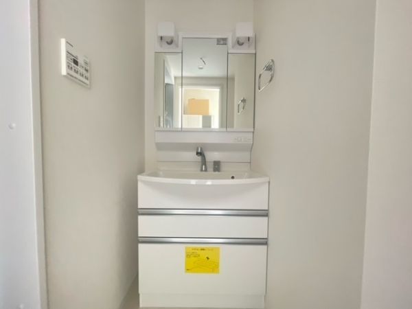 ヴィリアン1階1LDK 洗面所の画像