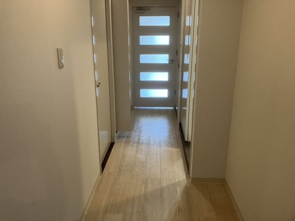ジョイフルライフ泉丘4階3LDK 玄関の画像