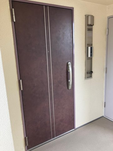 ペルル梅田シティーウエスト14階2LDK 玄関の画像