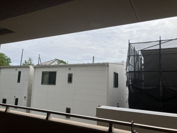 レジディア千里万博公園3階4LDK以上 ベランダの画像