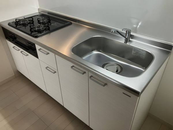 Villa　41　YAMATE　SUITA1階2LDK キッチンの画像