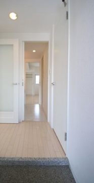 ドゥーエ谷町11階1LDK 玄関の画像