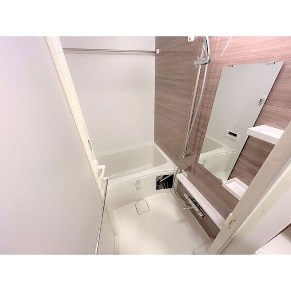 リビオメゾン新大阪14階2LDK お風呂の画像