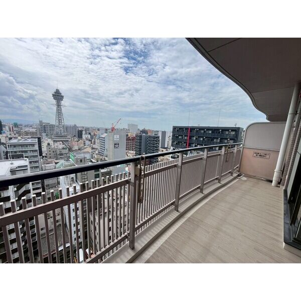 グランソレイユ日本橋14階3LDK ベランダの画像