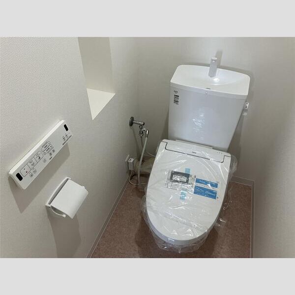 プレステージ12番館07階2LDK トイレの画像