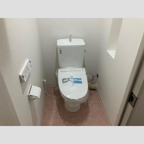 プレステージ12番館06階2LDK トイレの画像