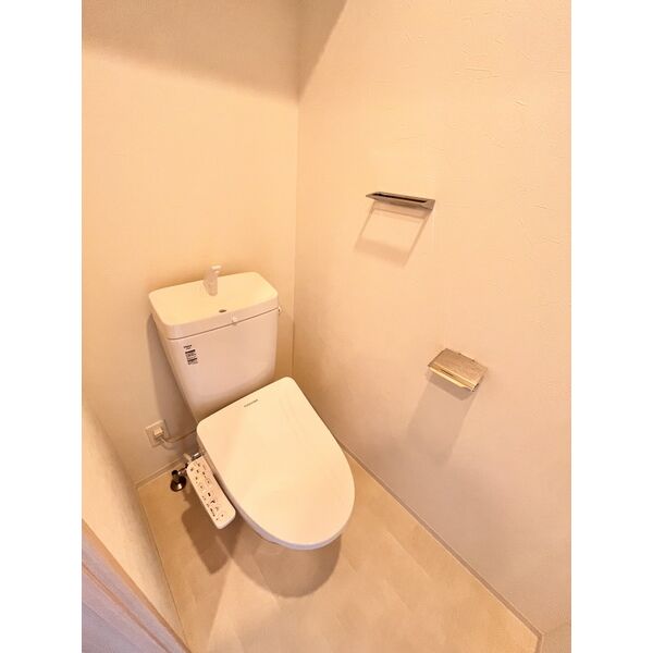 スプランディッド城東関目9階2LDK トイレの画像