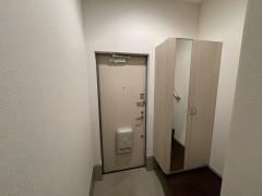 Benesta千里中央3階2LDK 玄関の画像