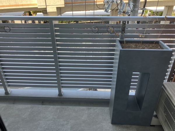 エメルミナ豊中岡町3階1K ベランダの画像