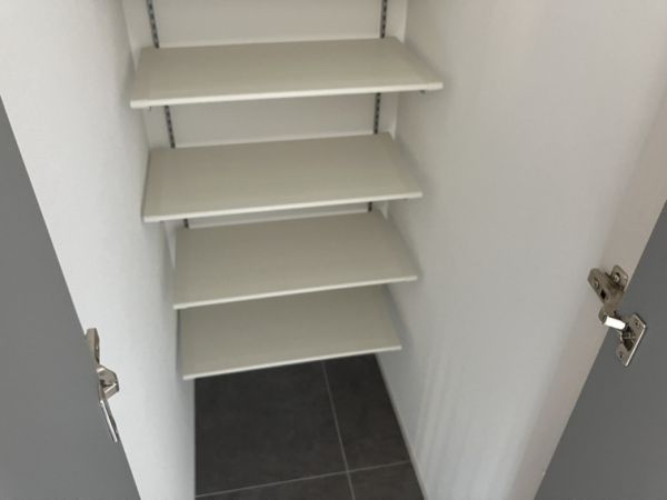 エメルミナ豊中岡町4階1K 収納の画像