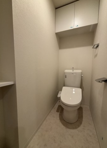 スプランディッド上本町WEST12階2LDK トイレの画像