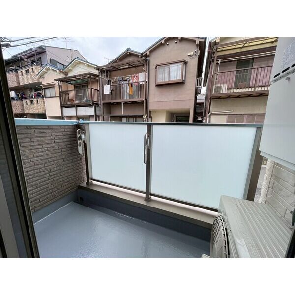 DEAR KINDAI03階1DK ベランダの画像