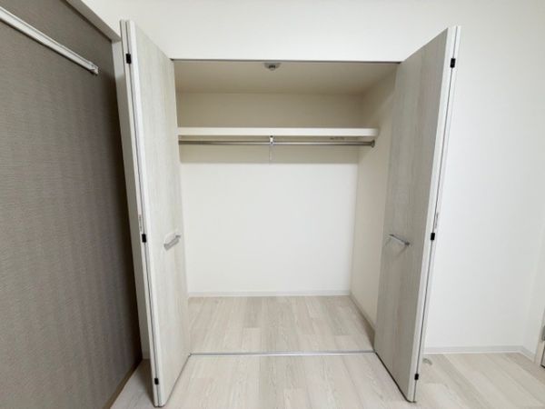 アトリエール堺寺地町6階2LDK 収納の画像
