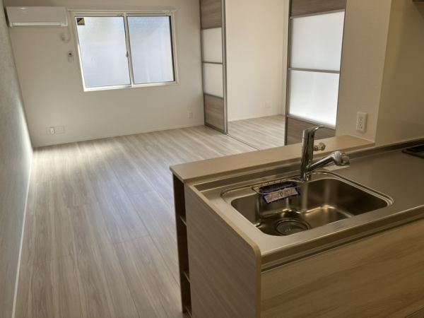 Flat　Comfy　豊中1階2LDK リビングの画像