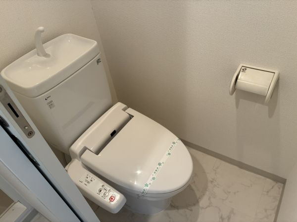 ドゥーエ谷町15階1LDK トイレの画像