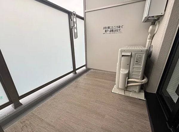 リヴェント難波ウエスト14階1K ベランダの画像