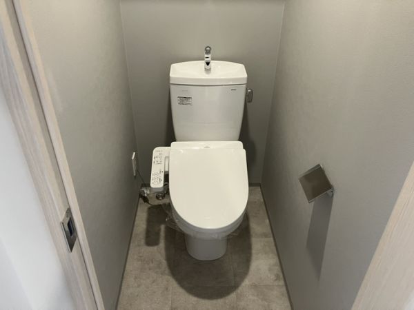 ブランシエスタ南吹田パークサイド3階1LDK トイレの画像