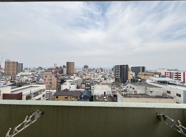 エステイトビル5階1R 景観の画像