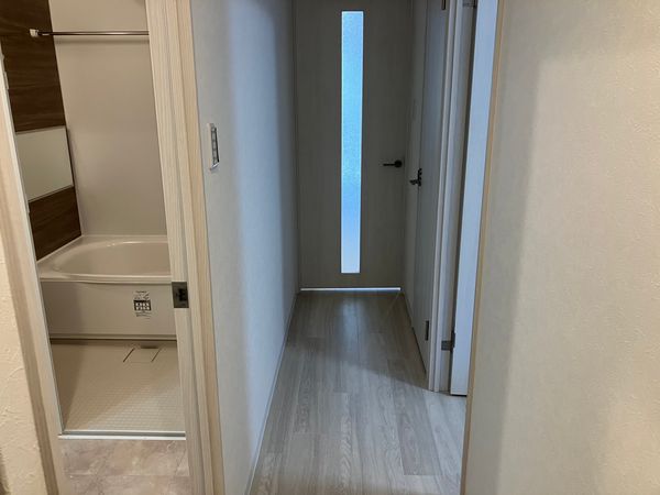 GROOVE豊中レジデンス1階2LDK 玄関の画像
