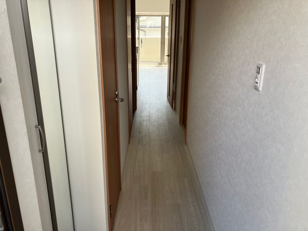 GROOVE豊中レジデンス2階2LDK 玄関の画像