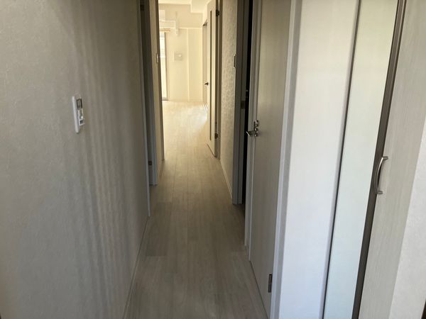 GROOVE豊中レジデンス3階2LDK 玄関の画像