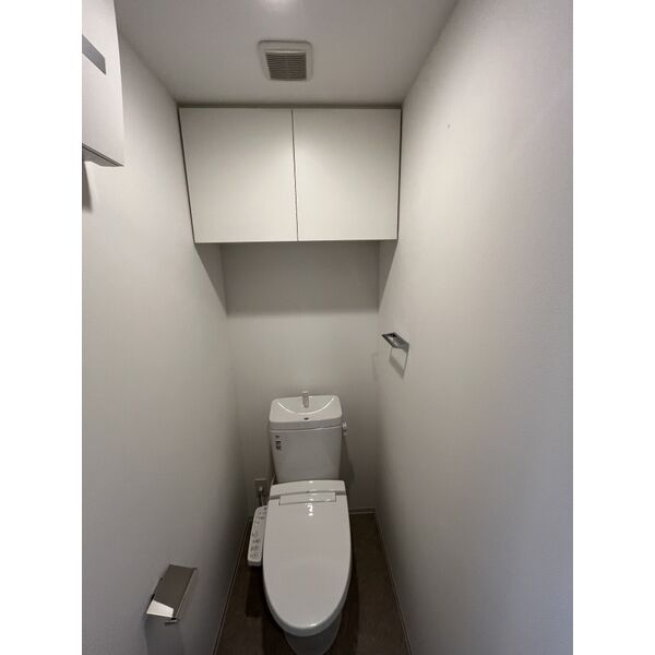 ルフォンプログレ南森町7階2LDK トイレの画像