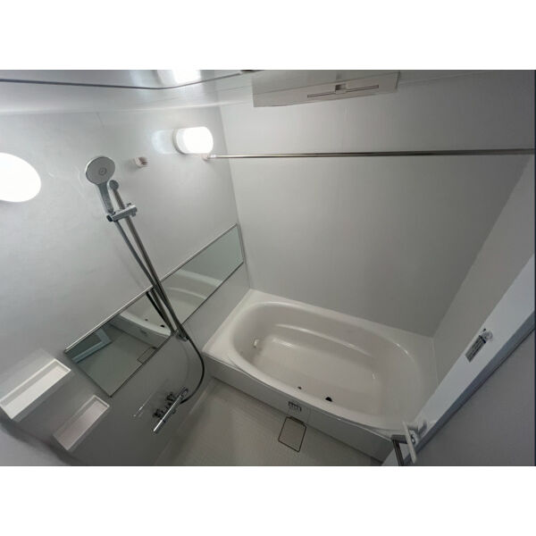 スプランディッド大阪NAMBA LINE10階3LDK お風呂の画像