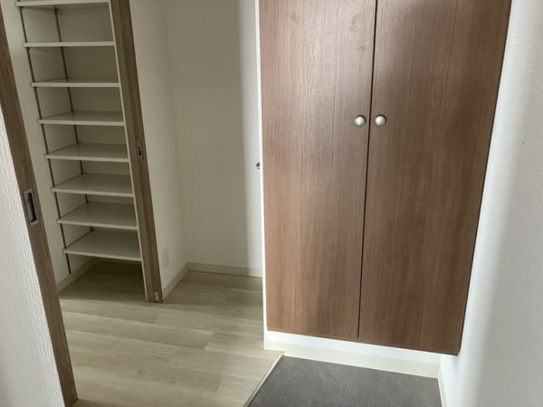 ArtizA堺11階1LDK 玄関の画像
