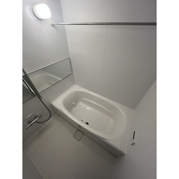 スプランディッド大阪NAMBA LINE10階3LDK お風呂の画像