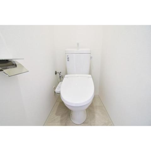 アドバンス名古屋アウリィ3階1K トイレの画像