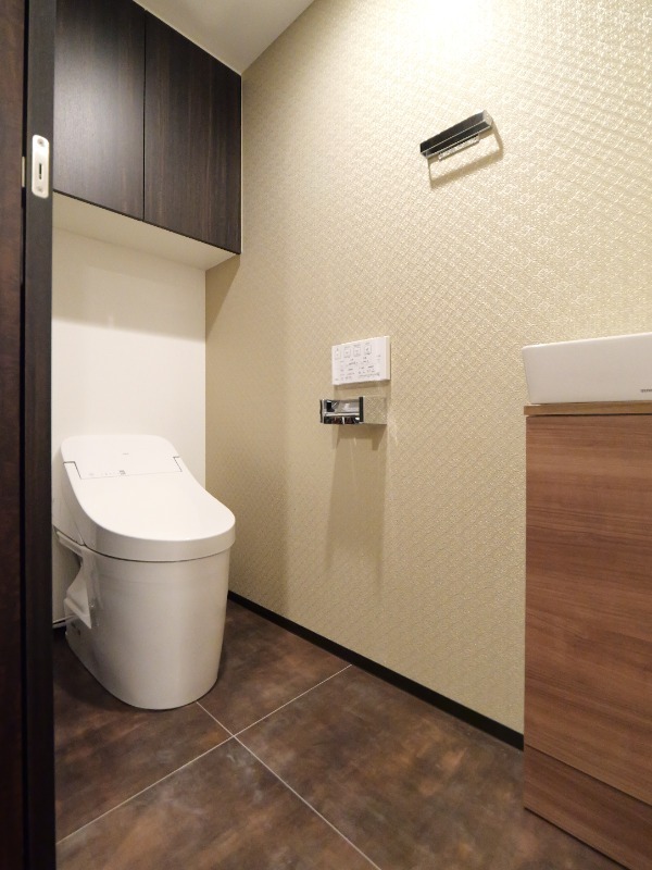 プレジオ北浜8階2LDK トイレの画像