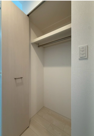 エスリード大阪イーストエッジ2階1K 収納の画像
