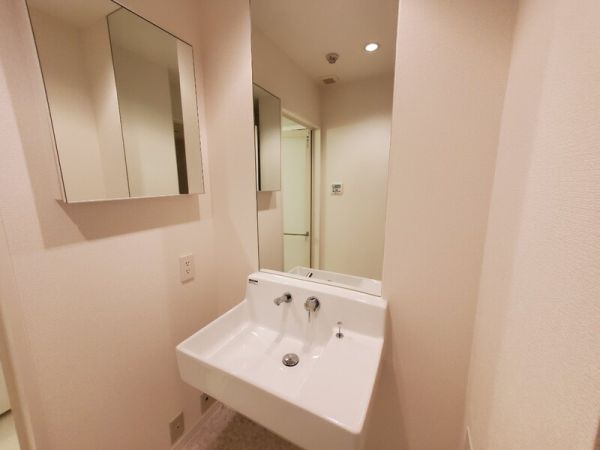 HORIE LUX 7階3K 洗面所の画像