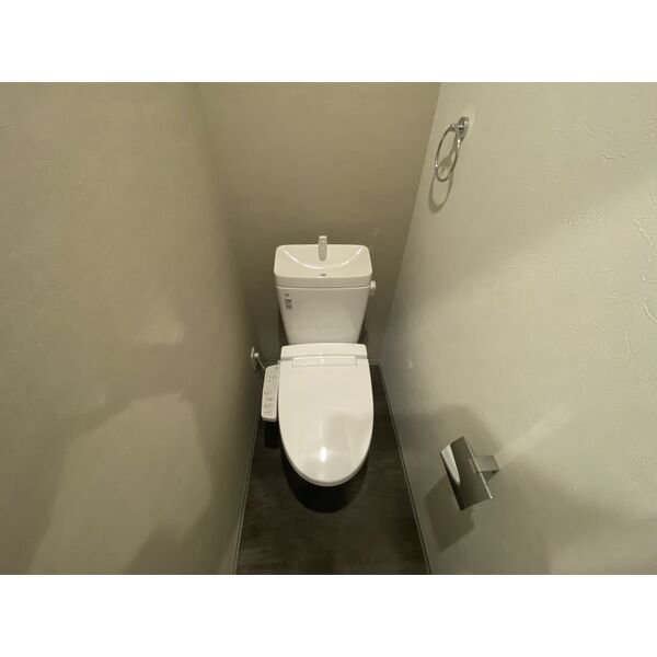 アンビシオン天下茶屋1階1K トイレの画像