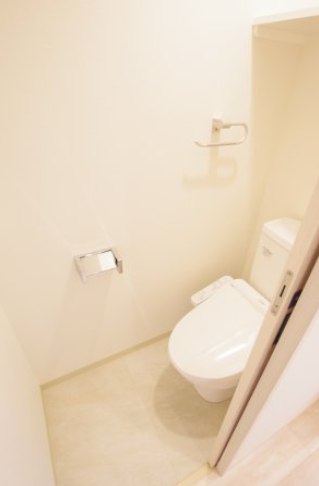 スプランディッド安土町8階1LDK トイレの画像