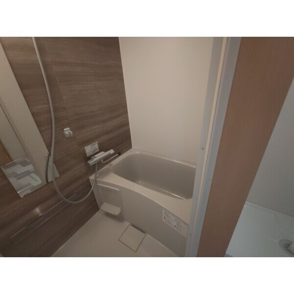 F+style東大阪吉松3階1K お風呂の画像